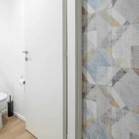 Lion Renting Termini Station 3*